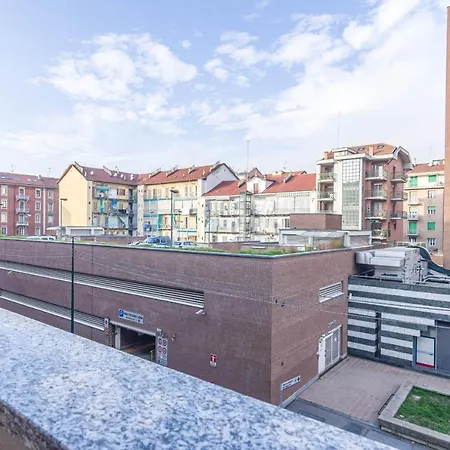 Guesthost - Cenisia District Bright Sunflower Mini Flat Апартаменты *