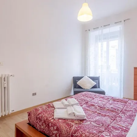 Cenisia District : Bright Sunflower Mini Flat